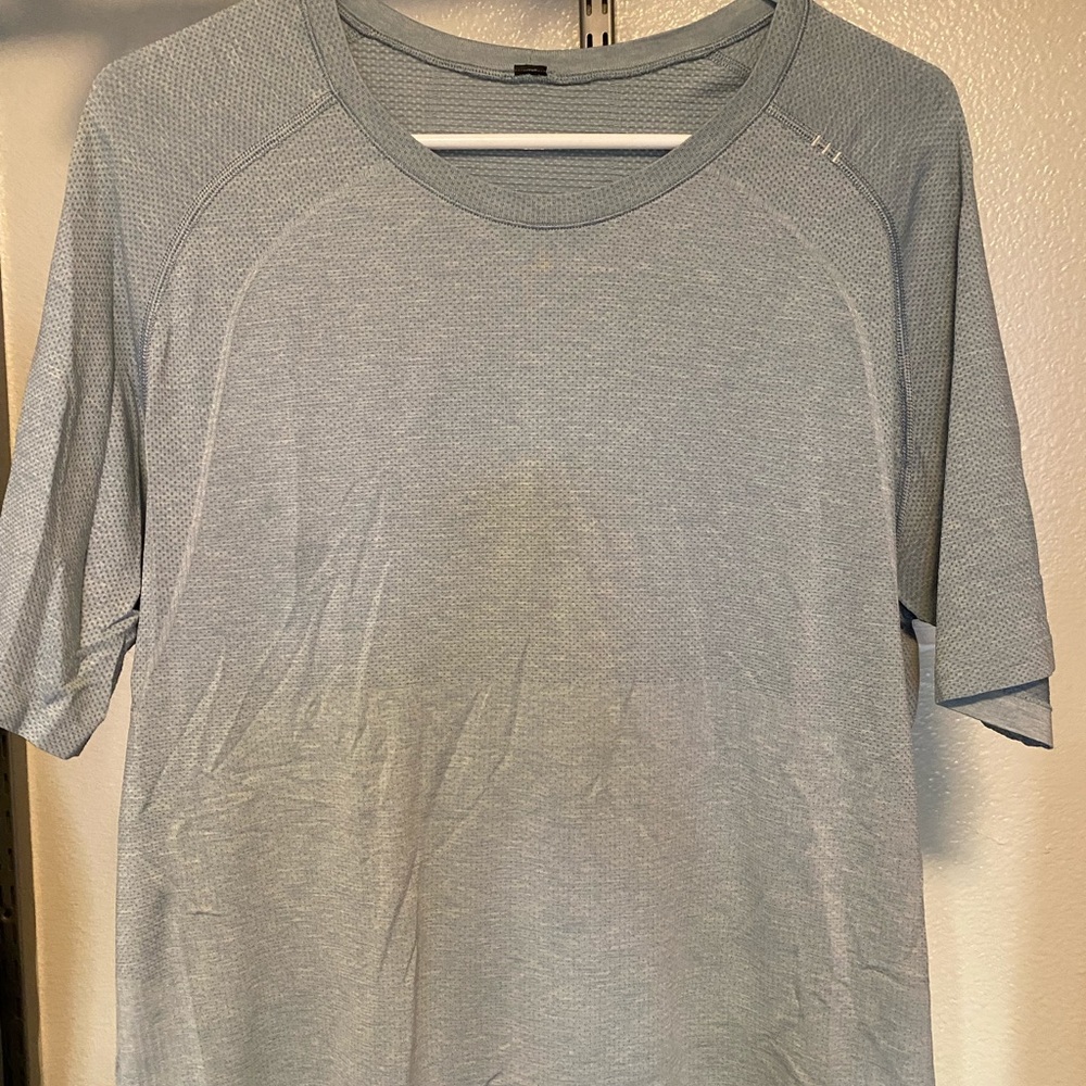 Athletic shirt